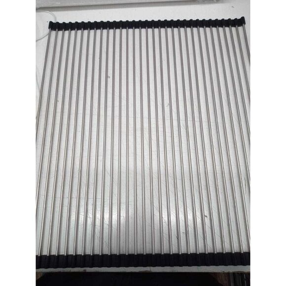 Roll-Up Dish Drying Rack -20.8" x 18.1"  - 52.8 x 46 cm - Picture 6 of 6